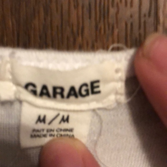 Two crop tops - Picture 2 of 3